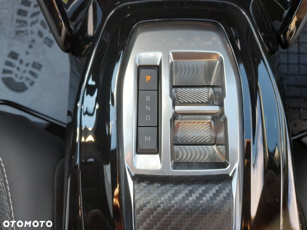 Peugeot 2008 1.2 PureTech Allure S&S EAT8 - 33