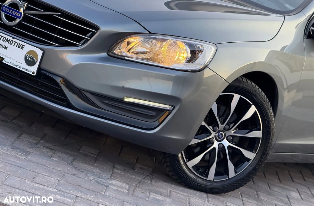 Volvo V60 D2 DRIVe Momentum - 11