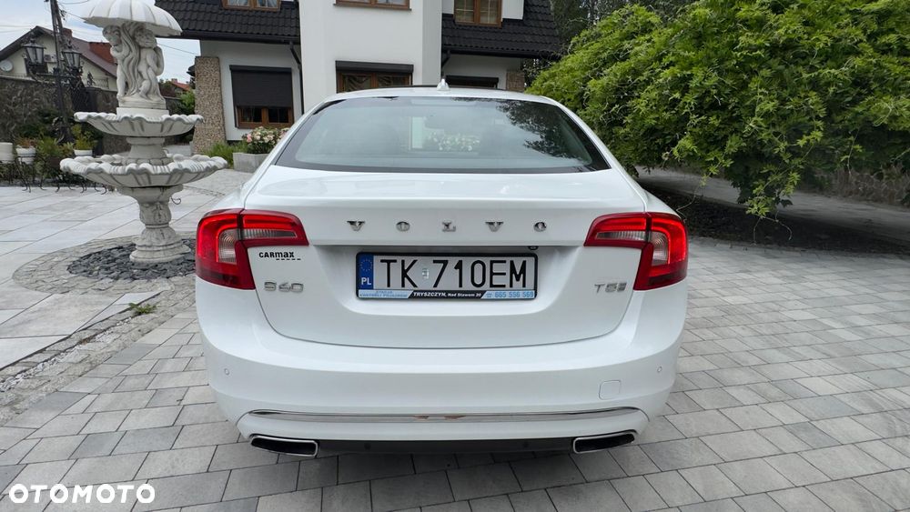Volvo S60 - 4