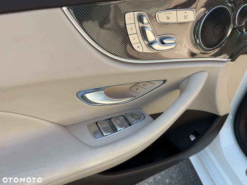 Mercedes-Benz Klasa E 220 d 4-Matic 9G-TRONIC - 13