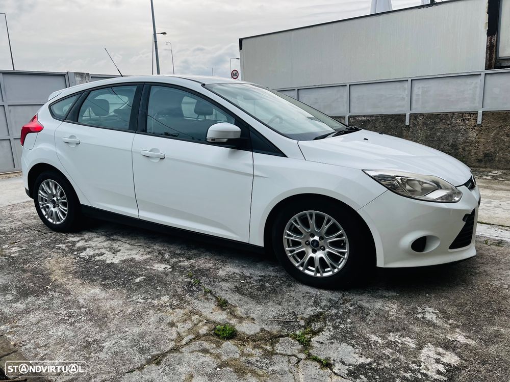 Ford Focus 1.0 SCTi Titanium - 5