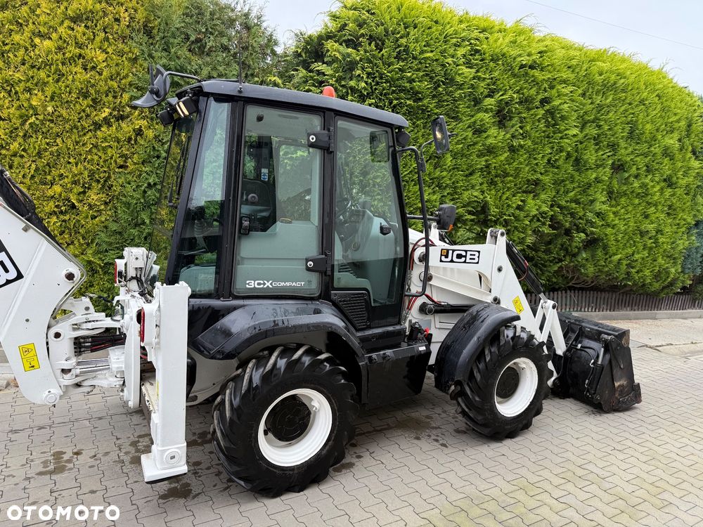 JCB 3CX - 5