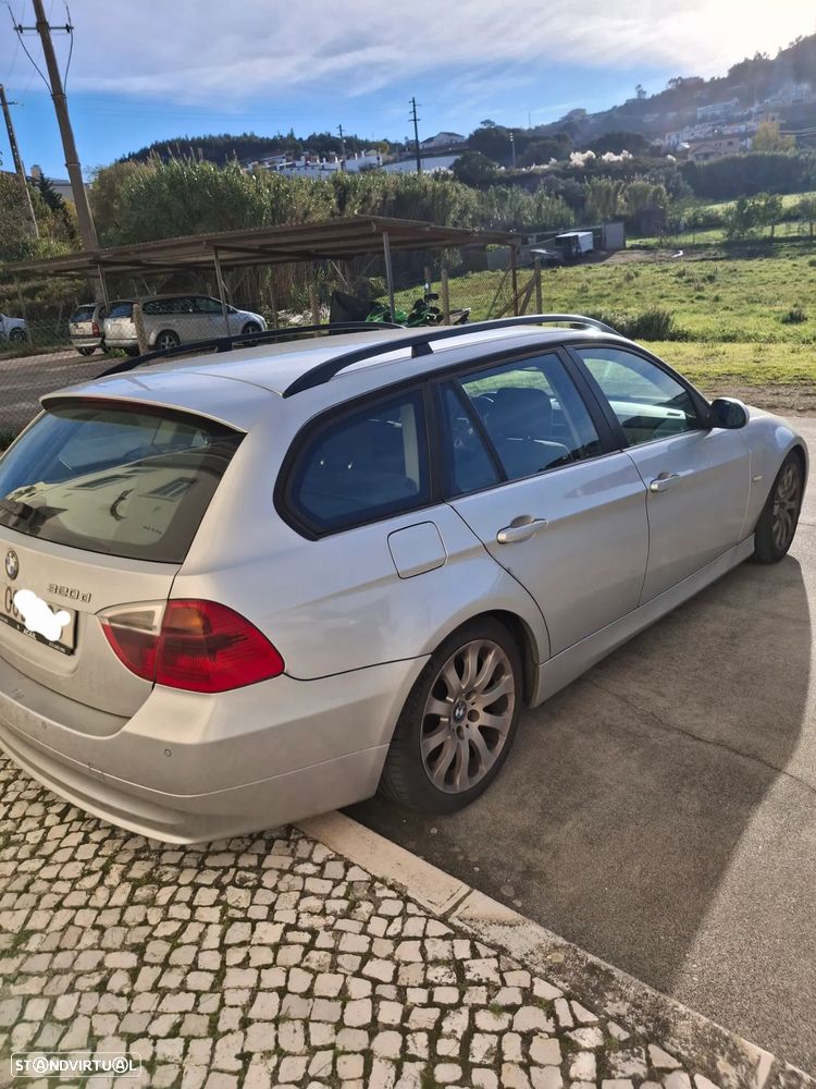 BMW 320 d Touring Exclusive - 4