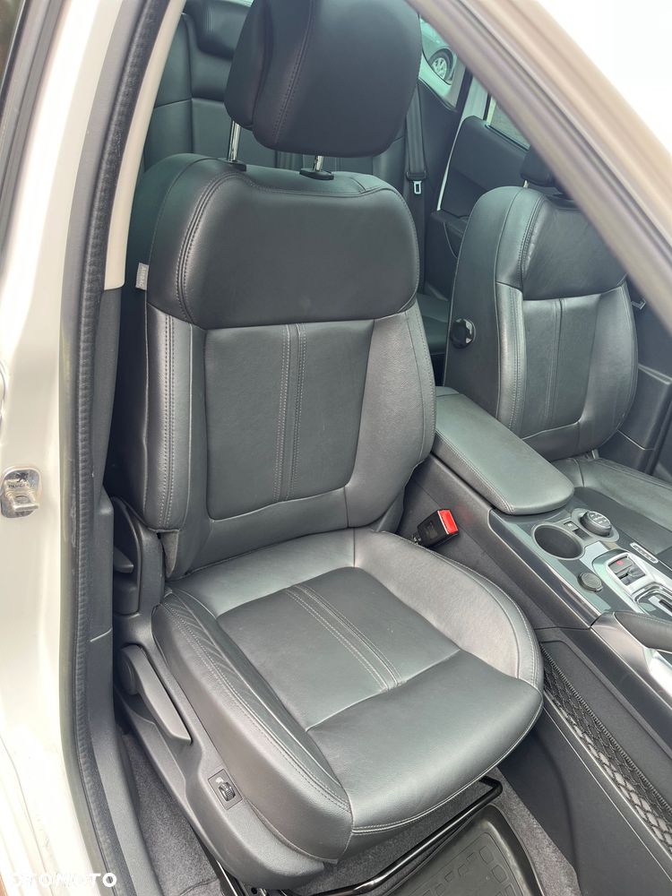 Peugeot 3008 2.0 HDi HYbrid4 - 14
