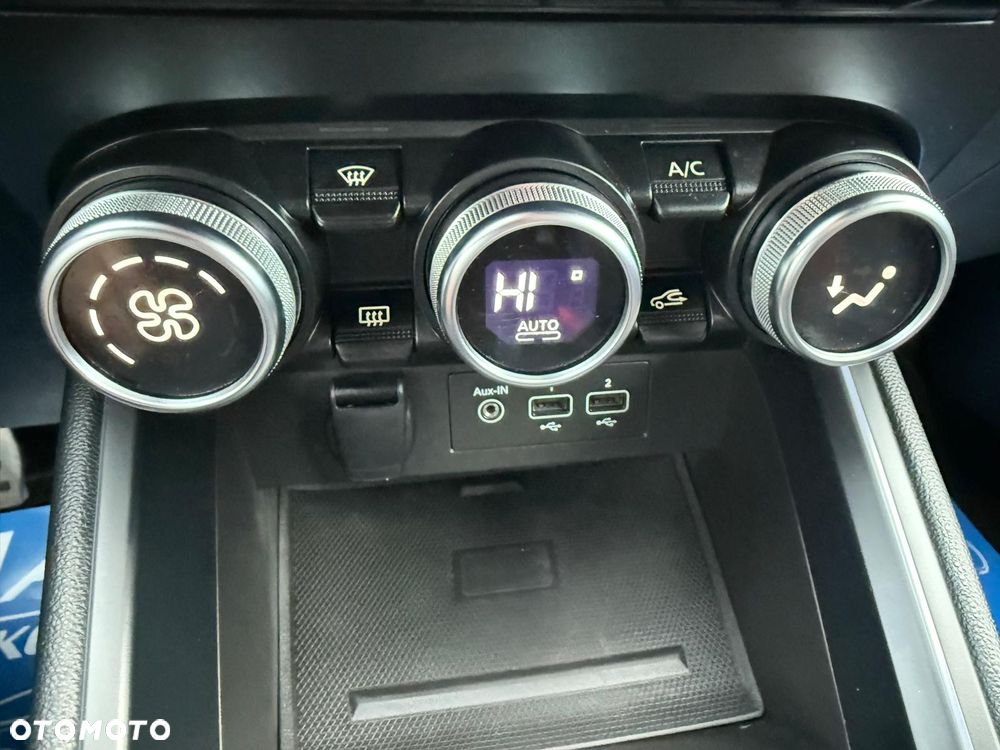 Renault Clio TCe 100 BUSINESS EDITION - 30