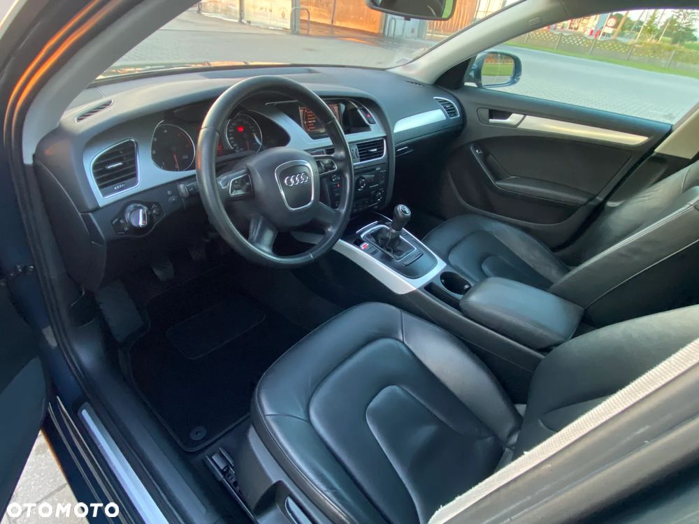 Audi A4 Limousine - 29