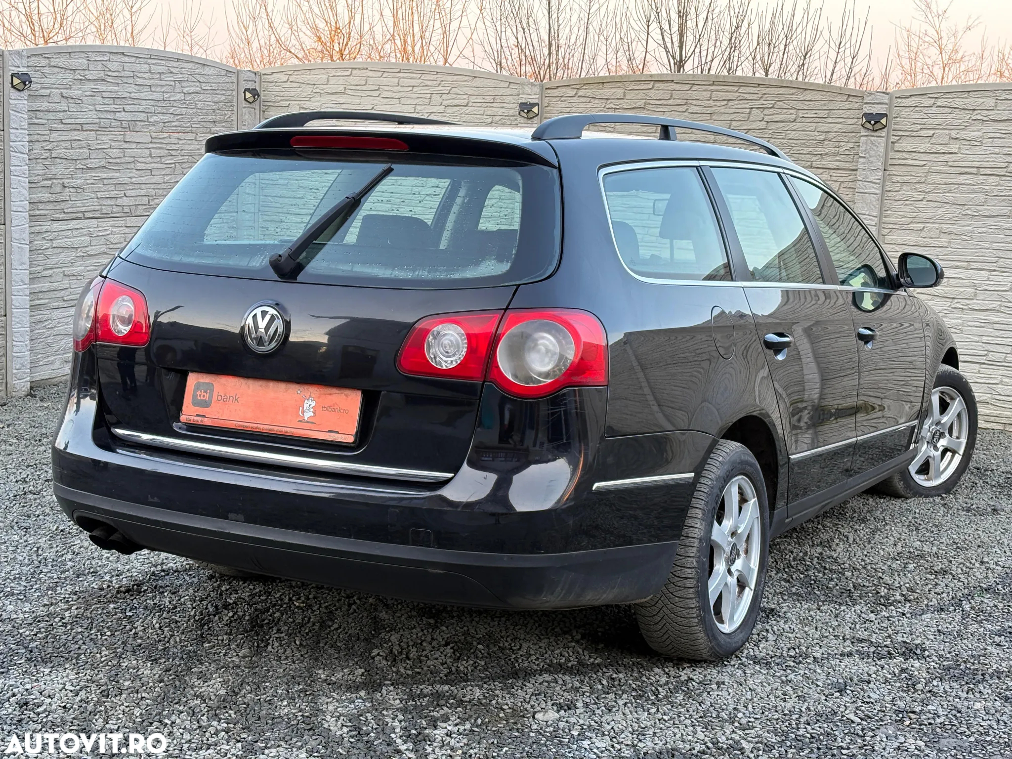 Volkswagen Passat - 3