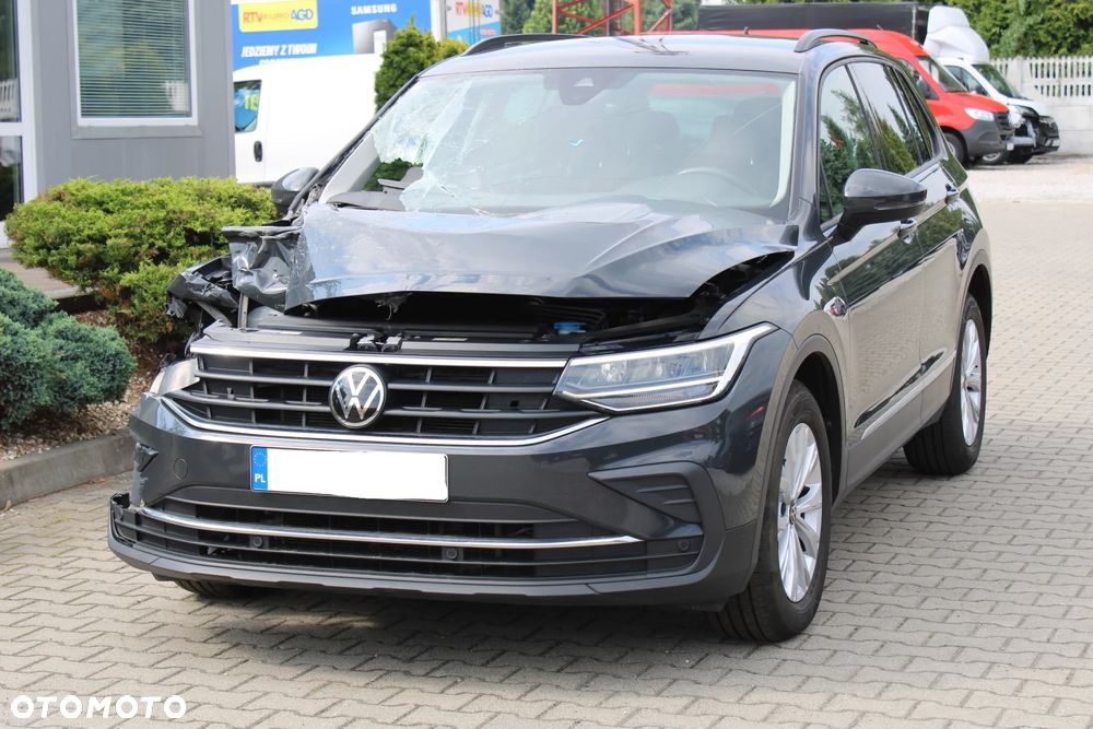 Volkswagen Tiguan 2.0 TDI SCR Life DSG - 2