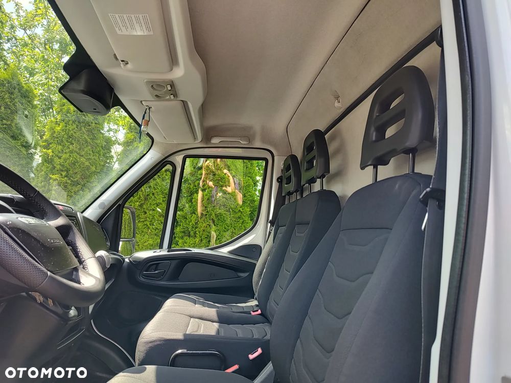 Iveco 35S15 - 21