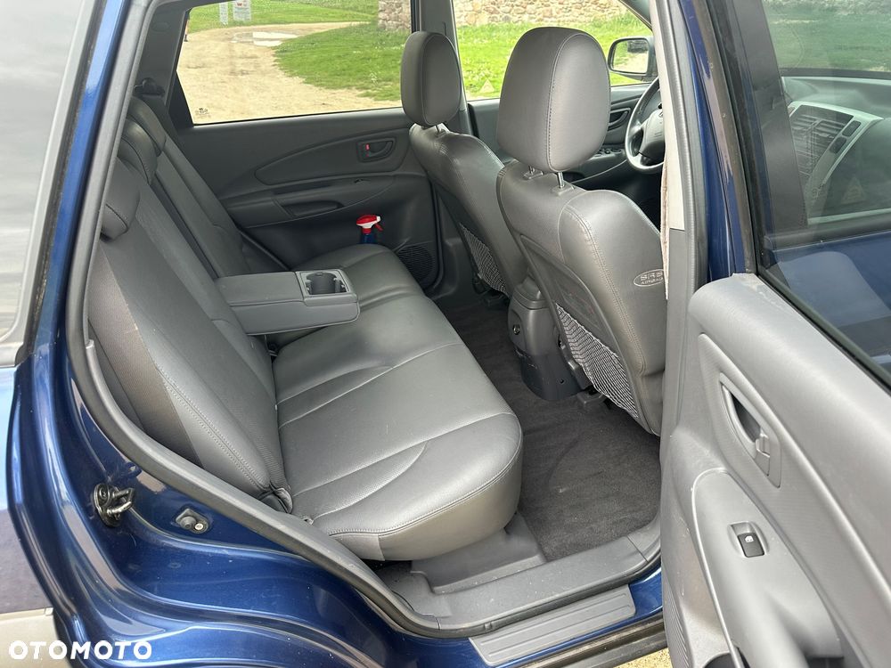 Hyundai Tucson 2.0 CRDi Elegance + - 17