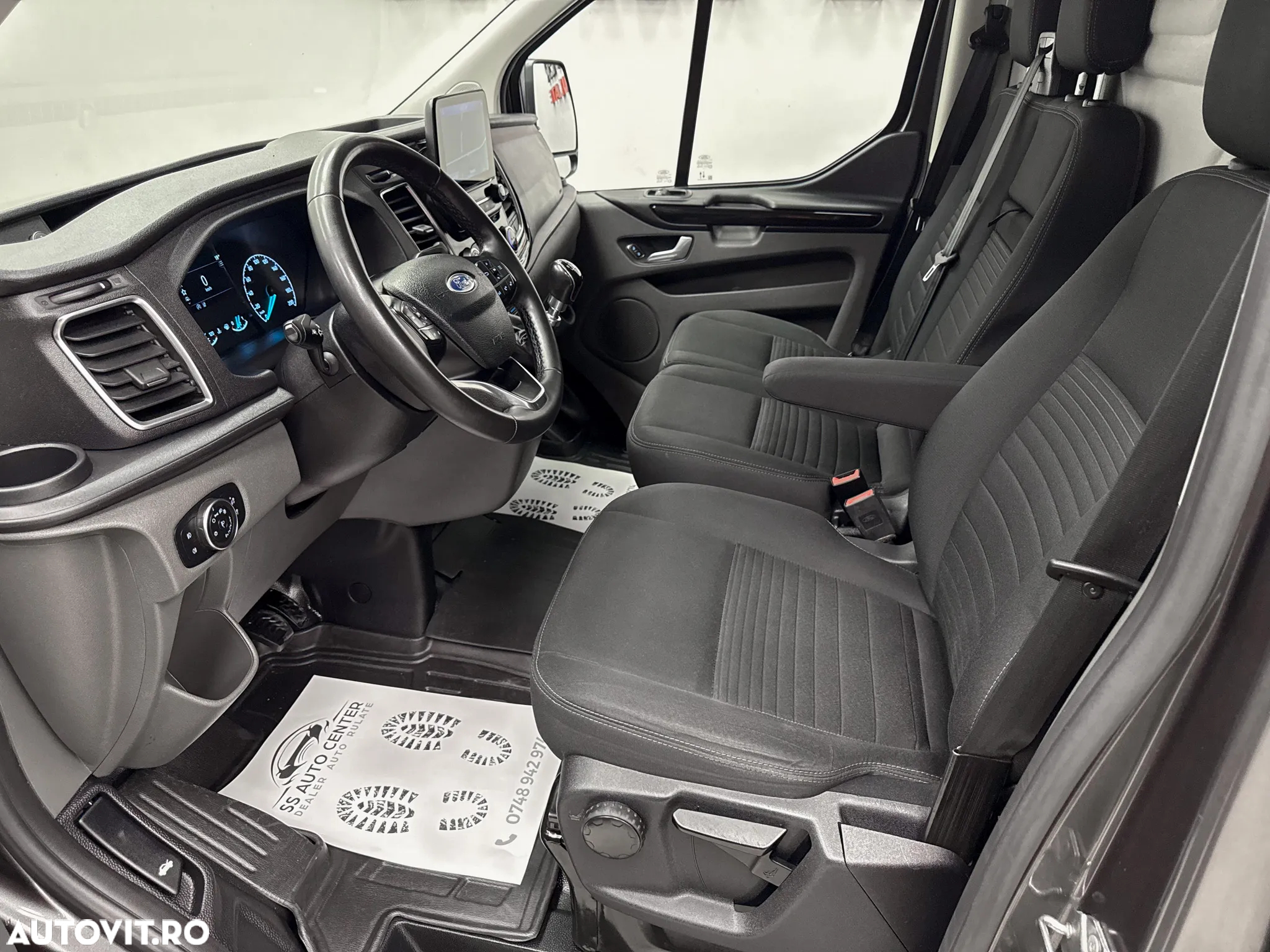 Ford TRANSIT CUSTOM MAXI - 18