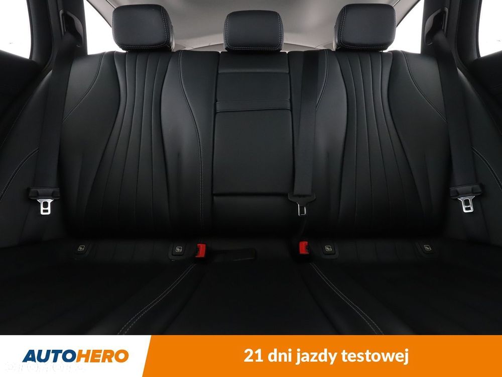 Mercedes-Benz Klasa E 220 d 4-Matic 9G-TRONIC - 15