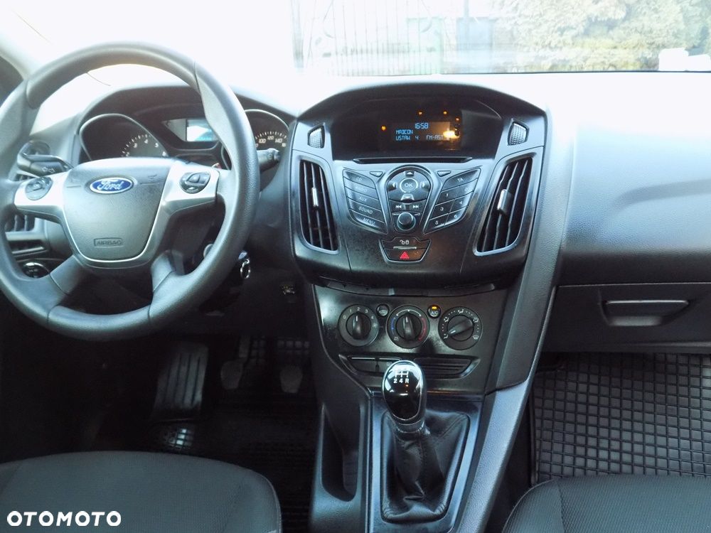 Ford Focus 1.6 Edition - 23