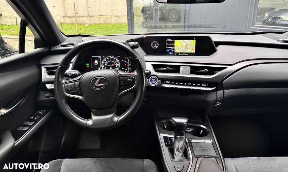 Lexus UX 250h Business Edition - 6