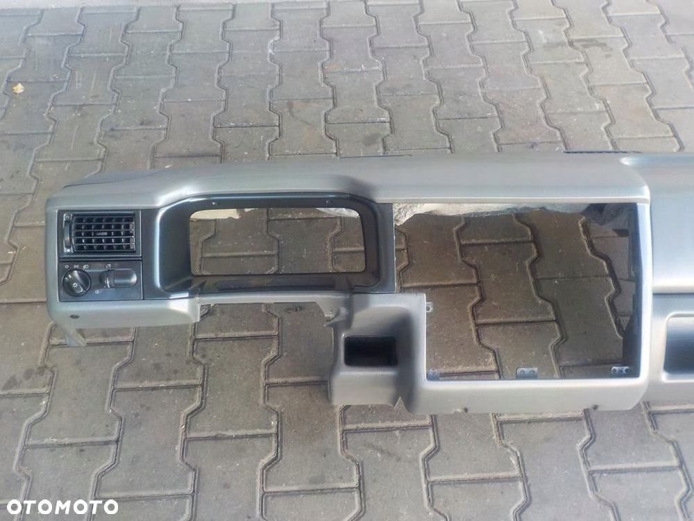 VW T4 96-98 MULTIVAN DESKA ROZDZIELCZA MIĘKKA - 2