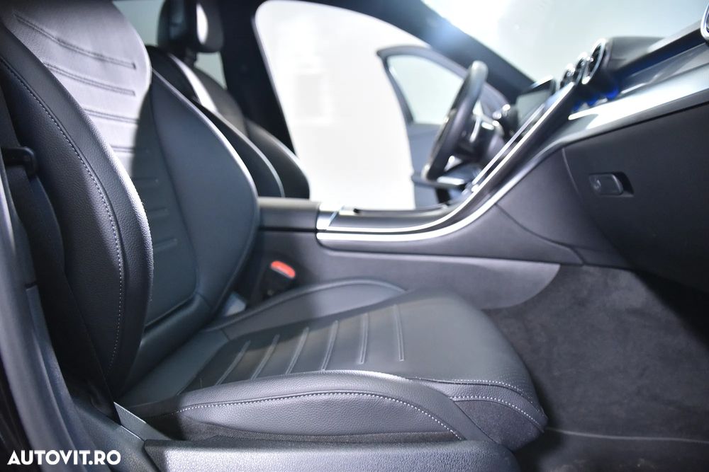 Mercedes-Benz C 300 d MHEV - 12