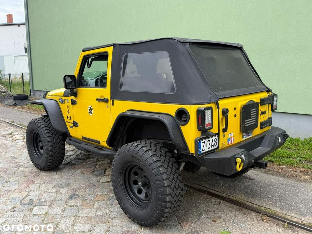 Jeep Wrangler - 11