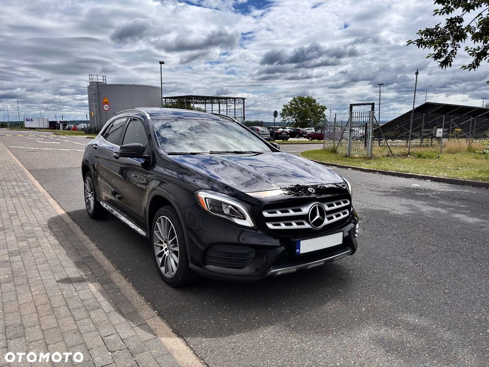 Mercedes-Benz GLA 250 7G-DCT AMG Line - 10
