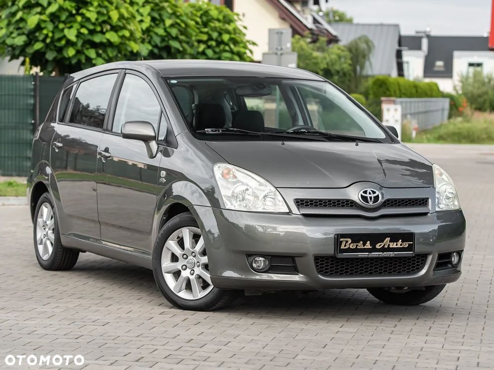 Toyota Corolla Verso 2.0 D-4D - 1