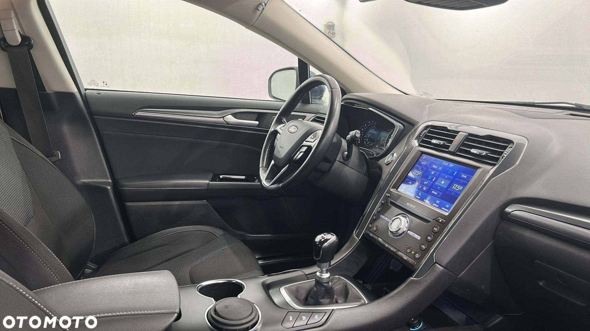Ford Mondeo - 17