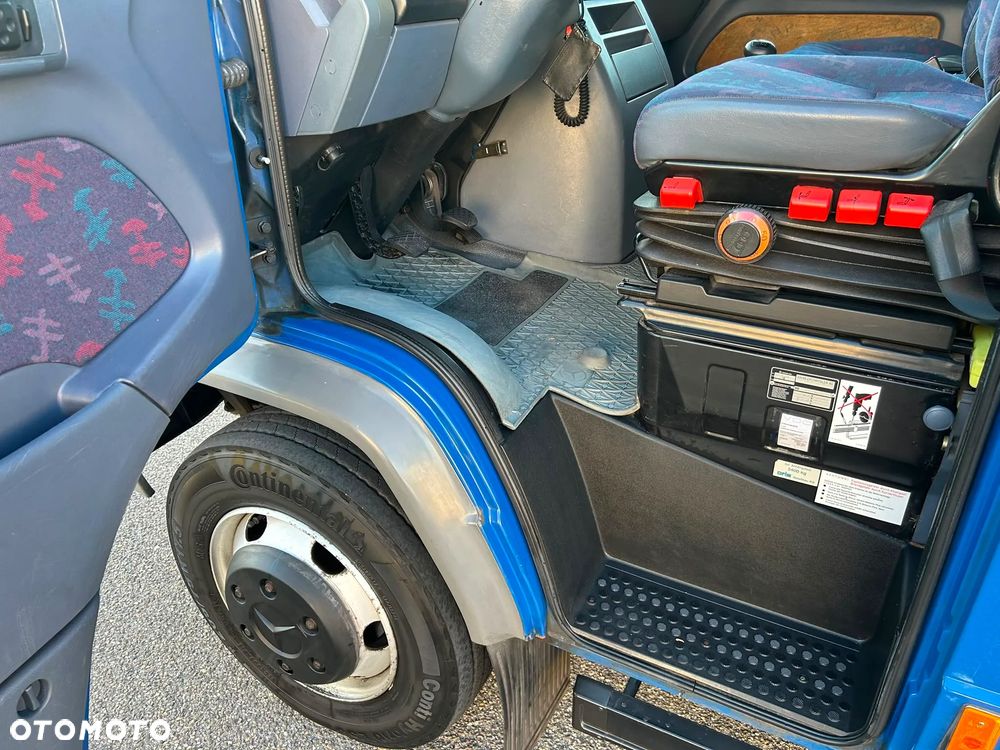Mercedes-Benz 815 Vario Rex - 11