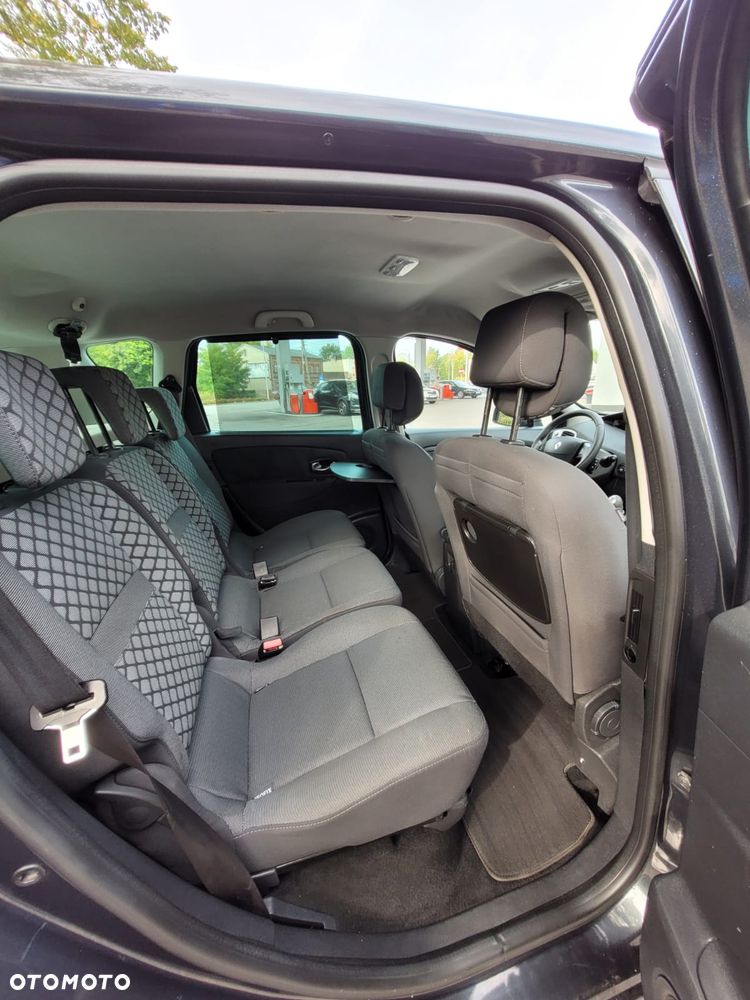 Renault Scenic - 17