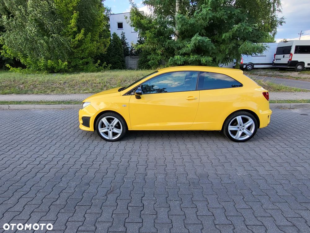 Seat Ibiza SC 1.4 TSI Cupra DSG - 2