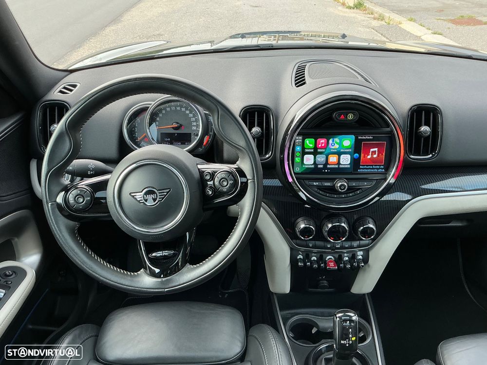 MINI Countryman Cooper D Premium Yours Auto - 15