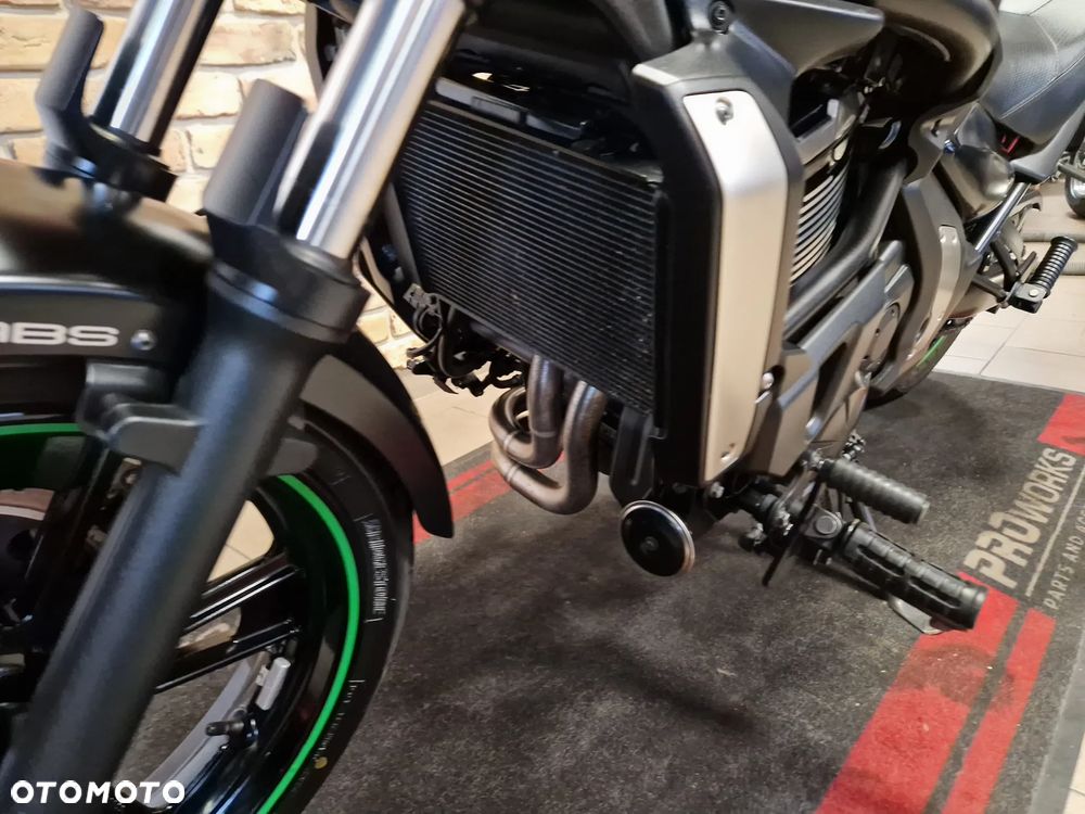 Kawasaki Vulcan S - 24