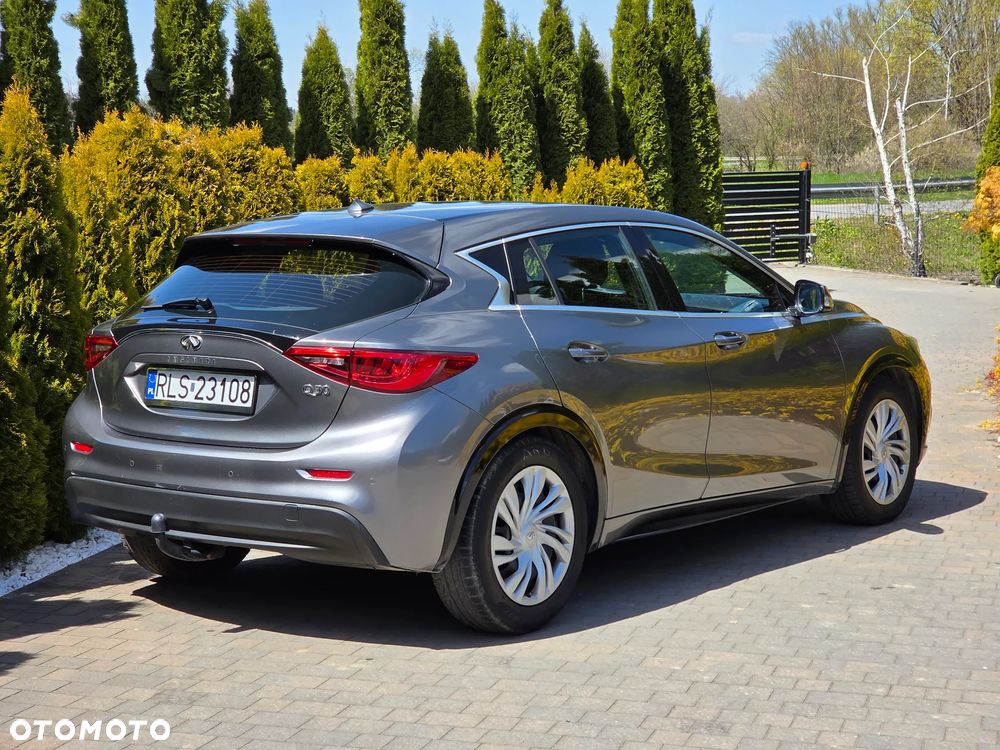 Infiniti Q30 1.5d Business 7DCT - 7