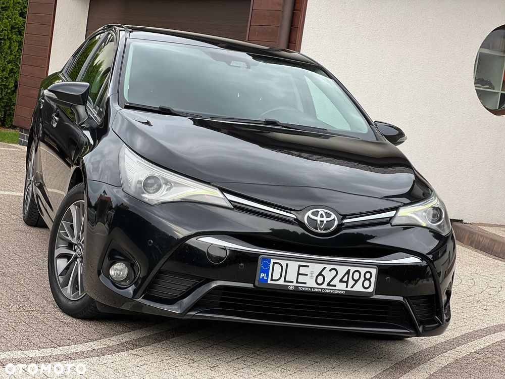 Toyota Avensis 1.8 Prestige - 16