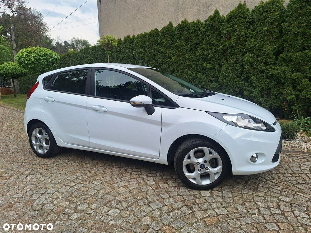 Ford Fiesta - 27