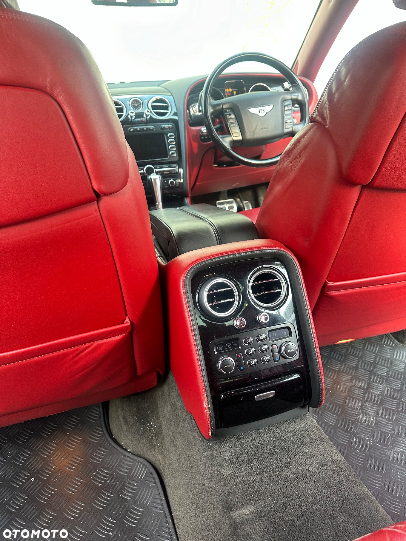 Bentley Flying Spur Continental - 11