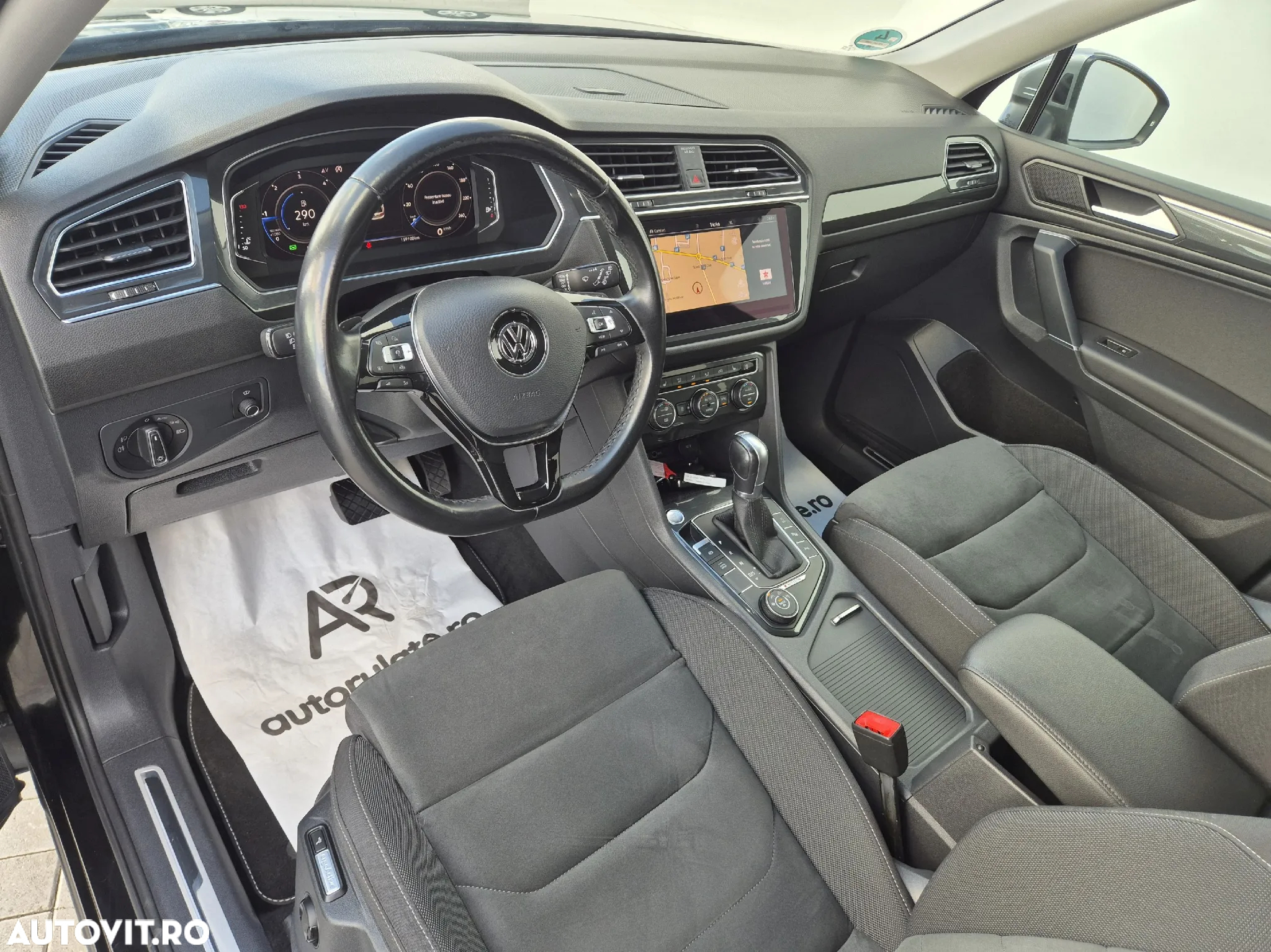 Volkswagen Tiguan 2.0 TDI 4Mot DSG Highline - 9