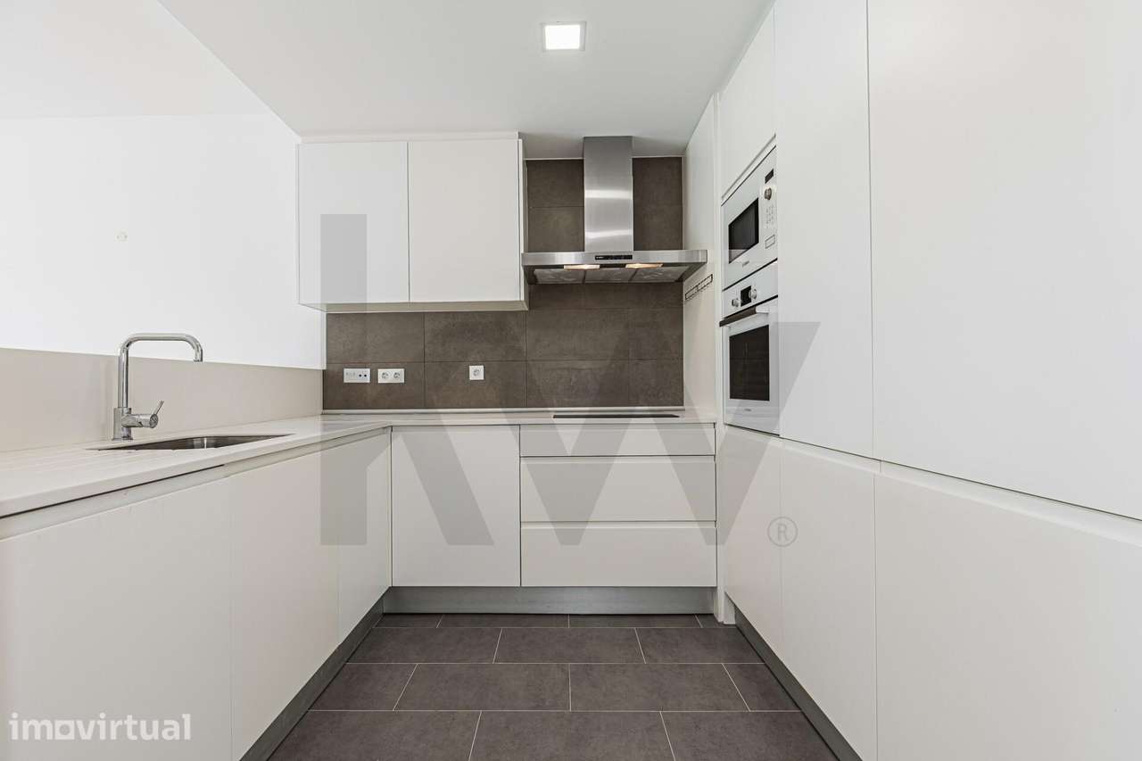 Apartamento T1 para Arrendamento no Seixal em Condomínio Privado com P - Grande imagem: 5/33
