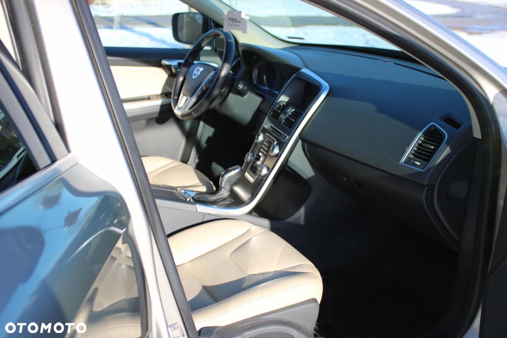 Volvo XC 60 - 8