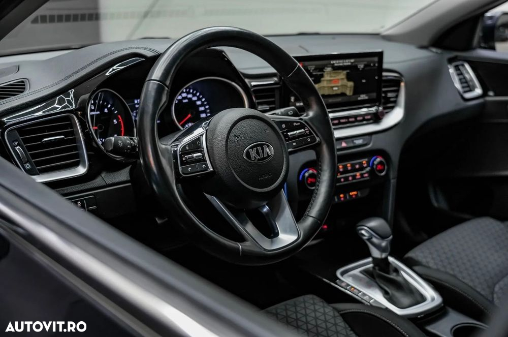 Kia Ceed 1.6 CRDi (48V Mild-Hybrid) DCT7 Spirit - 3