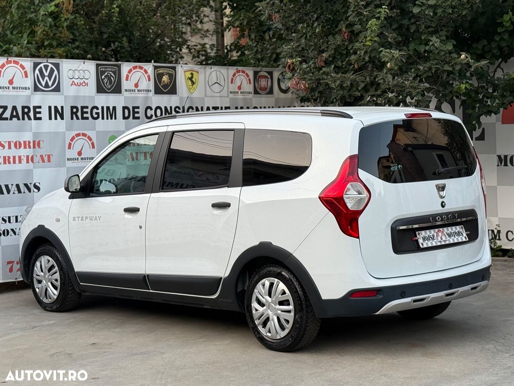 Dacia Lodgy TCe 115 Stepway - 2