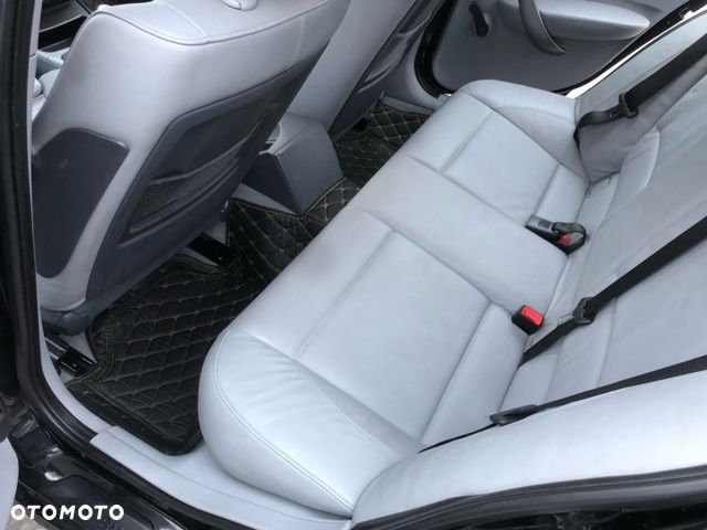 BMW Seria 1 116i - 25