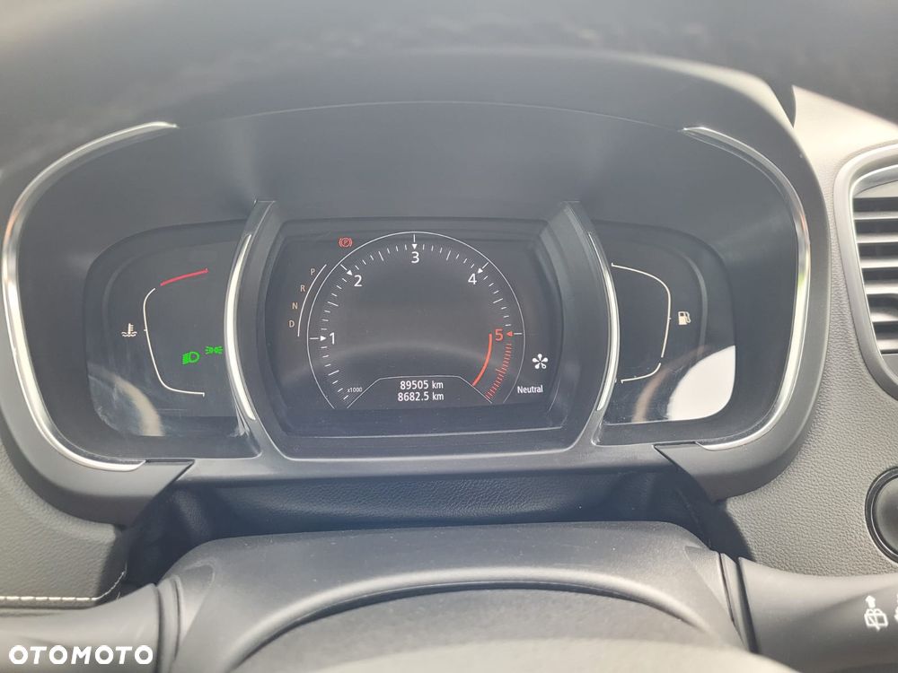 Renault Scenic - 8