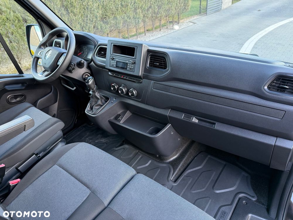 Renault Master - 18