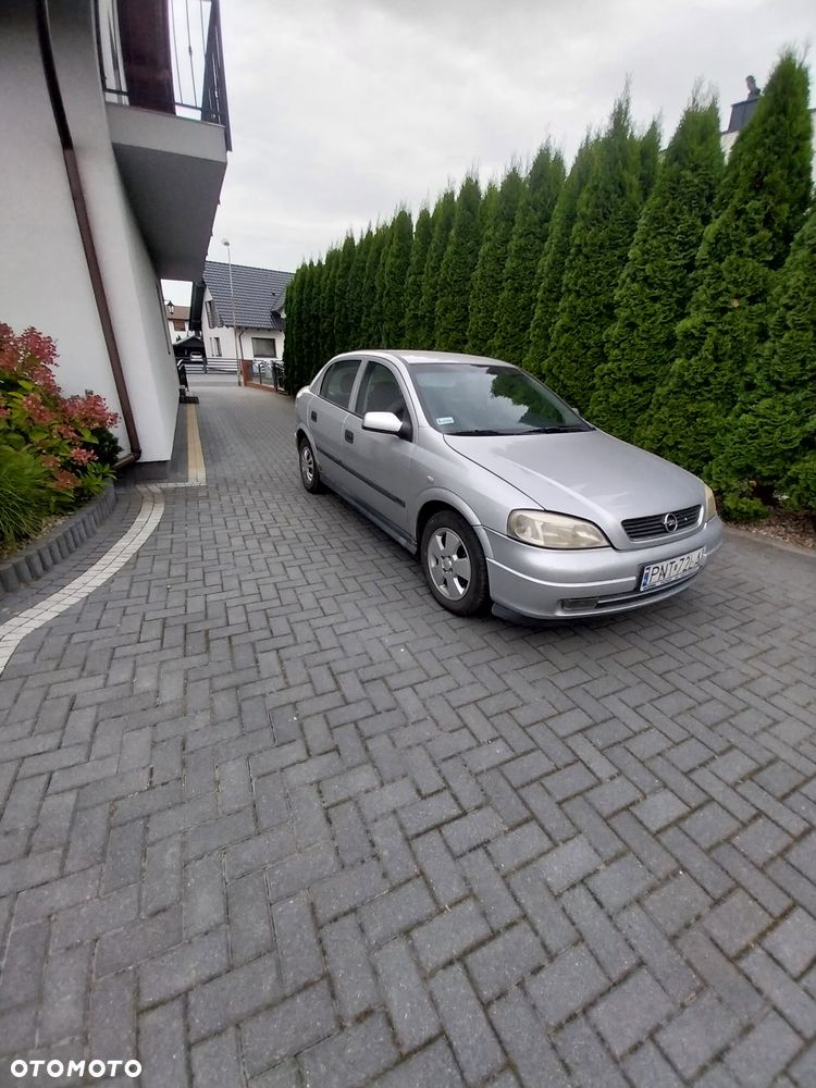 Opel Astra - 1