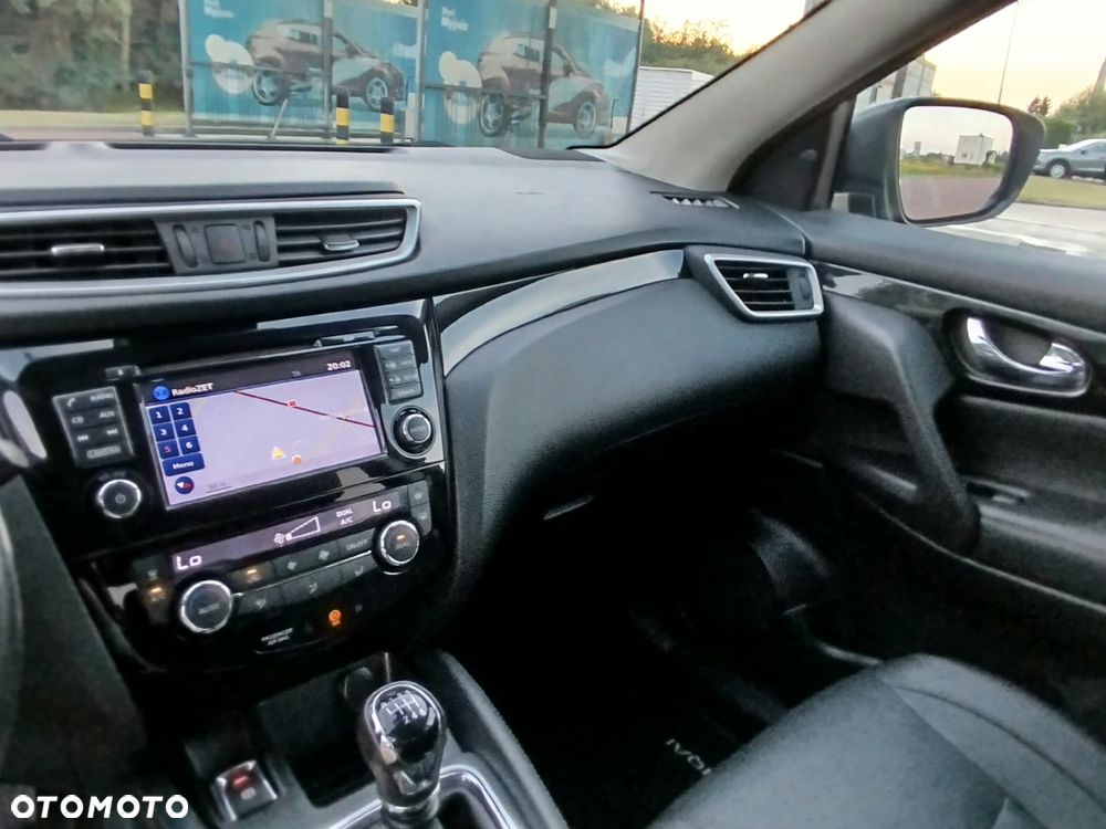 Nissan Qashqai 1.2 DIG-T Tekna EU6 - 14