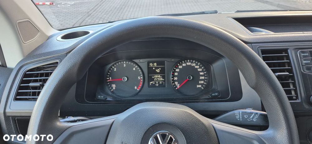 Volkswagen Transporter - 35