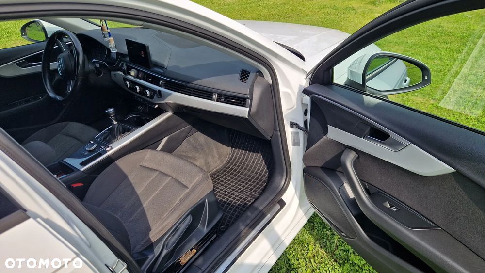 Audi A4 Avant 2.0 TDI - 14