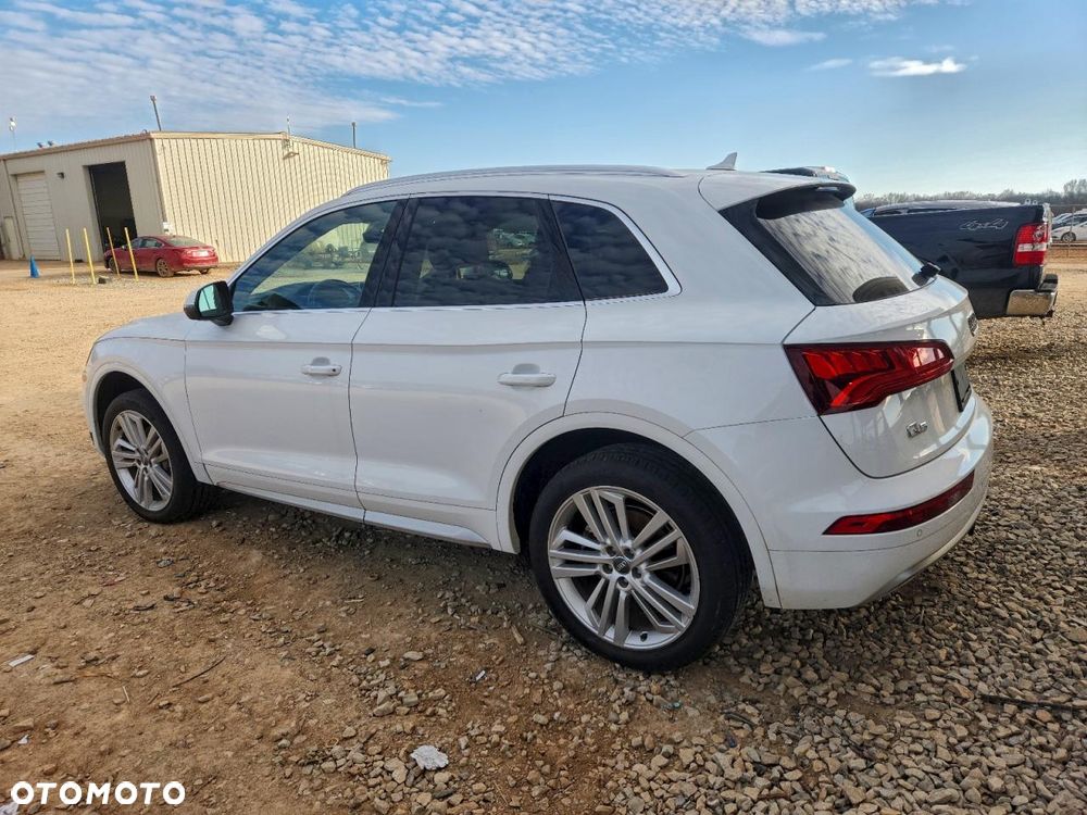 Audi Q5 2.0 TFSI Quattro S tronic design - 3