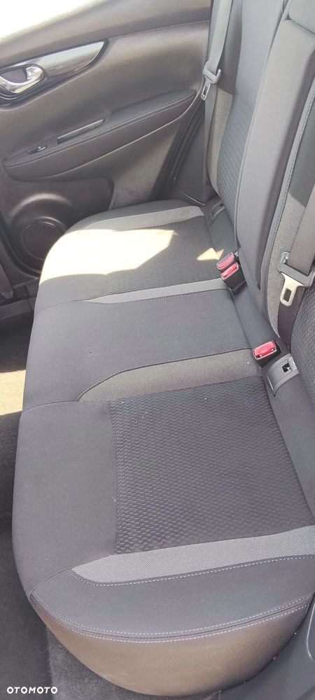Nissan Qashqai 1.2 DIG-T Acenta EU6 - 17