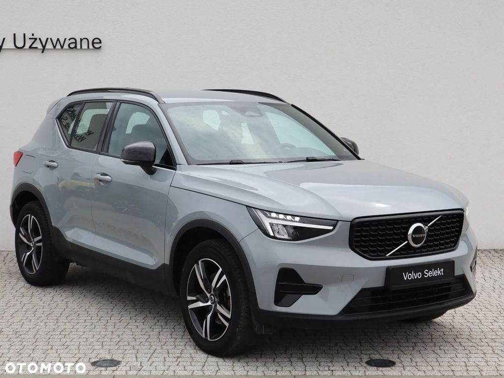 Volvo XC 40 B3 Plus Dark - 9