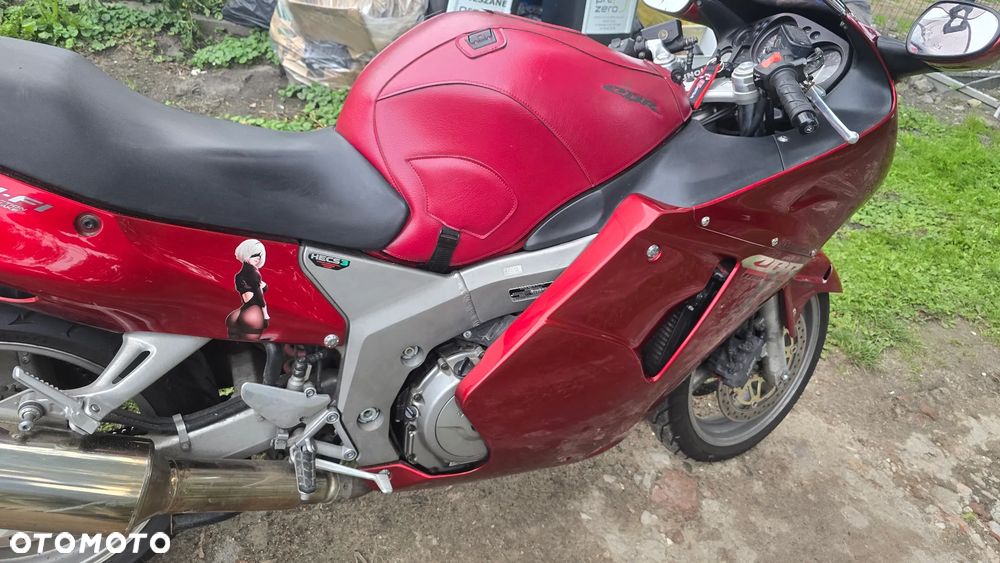 Honda CBR - 22