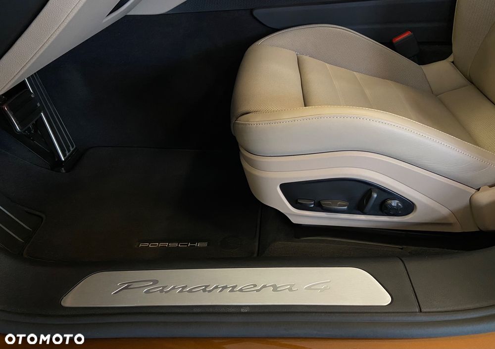 Porsche Panamera 4 E-Hybrid PHEV - 21